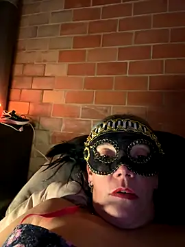 Rosabraguitas online show from October 25, 2025, 1:57 am