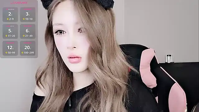 Snapshot of QiaoHui chatting on December 2, 2025, 8:59 pm QiaoHui online show from December 2, 2025, 8:59 pm