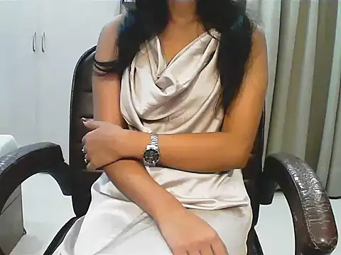 Snapshot of short_girl_ chatting on November 20, 2025, 5:01 pm short girl online show from November 20, 2025, 5:01 pm