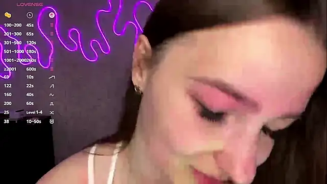 GemmaGunter online show from May 3, 2026, 8:04 pm