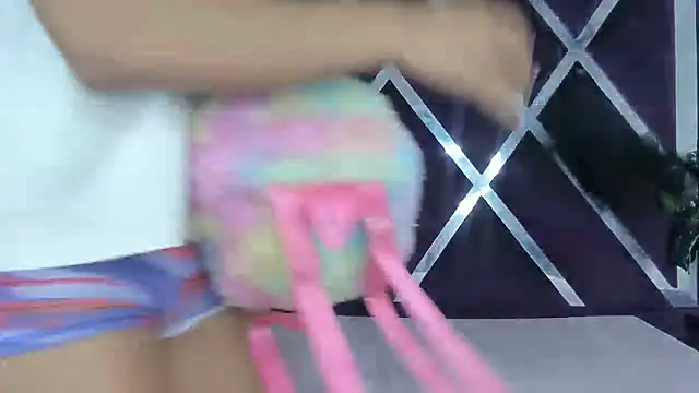 angelkyraasm online show from January 13, 2026, 12:43 pm