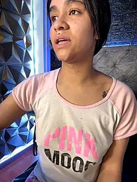 Snapshot of Isabella-Teen chatting on October 3, 2025, 3:47 am Isabella-Teen online show from October 3, 2025, 3:47 am