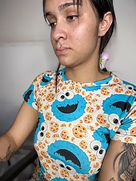 Isabella-Teen online show from December 4, 2025, 2:10 am