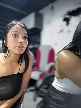 Snapshot of Isabella-Teen chatting on May 24, 2026, 12:59 am Isabella-Teen online show from May 24, 2026, 12:59 am