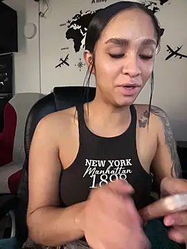 Snapshot of Isabella-Teen chatting on May 28, 2026, 1:08 pm Isabella-Teen online show from May 28, 2026, 1:08 pm