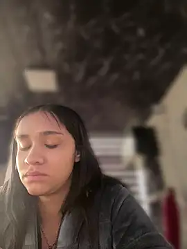 Snapshot of Isabella-Teen chatting on July 8, 2026, 12:42 pm Isabella-Teen online show from July 8, 2026, 12:42 pm