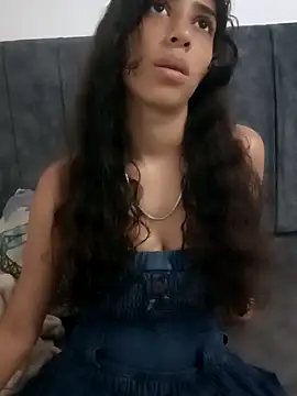 Snapshot of noe_30 chatting on September 21, 2025, 6:53 pm noe 30 online show from September 21, 2025, 6:53 pm