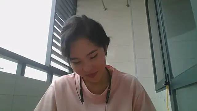 Snapshot of JennyCarpenter chatting on October 1, 2025, 8:53 am JennyCarpenter online show from October 1, 2025, 8:53 am