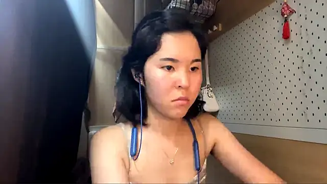 Snapshot of JennyCarpenter chatting on June 1, 2026, 11:01 am JennyCarpenter online show from June 1, 2026, 11:01 am