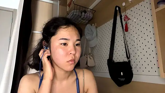 Snapshot of JennyCarpenter chatting on June 4, 2026, 11:11 pm JennyCarpenter online show from June 4, 2026, 11:11 pm