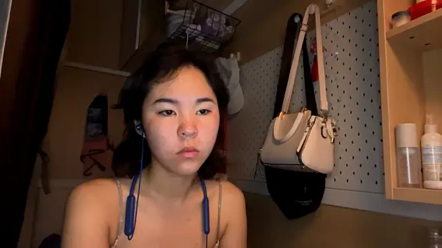 Snapshot of JennyCarpenter chatting on June 6, 2026, 9:19 pm JennyCarpenter online show from June 6, 2026, 9:19 pm