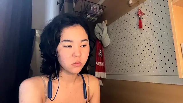 Snapshot of JennyCarpenter chatting on June 11, 2026, 2:11 am JennyCarpenter online show from June 11, 2026, 2:11 am