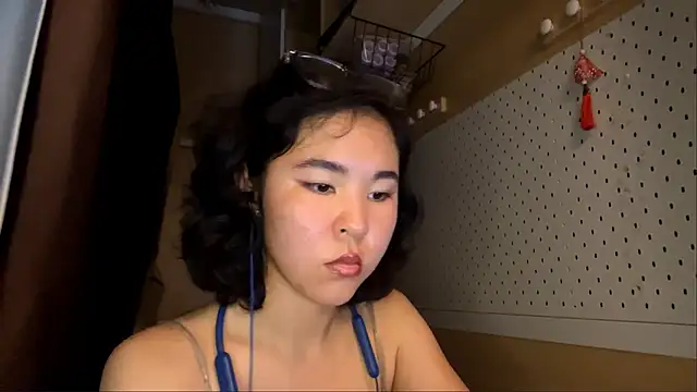 Snapshot of JennyCarpenter chatting on June 18, 2026, 10:25 pm JennyCarpenter online show from June 18, 2026, 10:25 pm