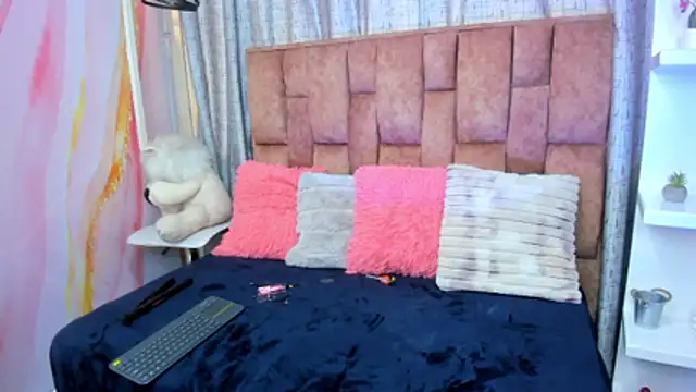 Snapshot of alix_noa chatting on November 27, 2025, 7:27 pm alix noa online show from November 27, 2025, 7:27 pm