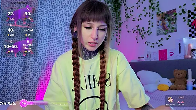 Snapshot of LilithPoison chatting on May 10, 2026, 6:13 pm LilithPoison online show from May 10, 2026, 6:13 pm