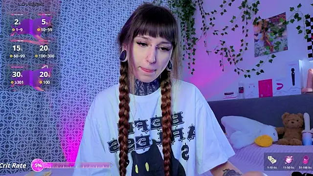 Snapshot of LilithPoison chatting on May 15, 2026, 6:15 pm LilithPoison online show from May 15, 2026, 6:15 pm