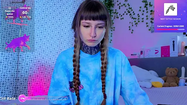 Snapshot of LilithPoison chatting on June 5, 2026, 6:02 pm LilithPoison online show from June 5, 2026, 6:02 pm