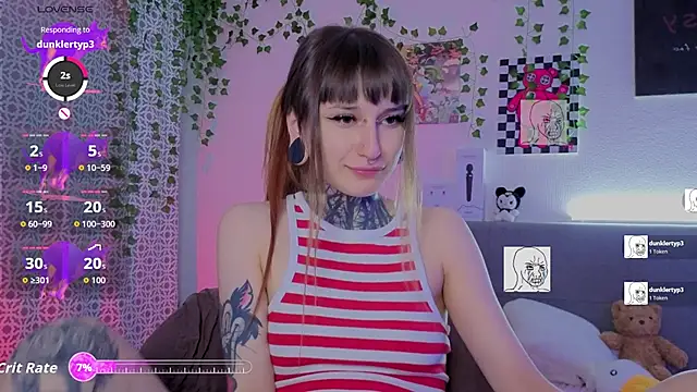 Snapshot of LilithPoison chatting on June 17, 2026, 9:05 pm LilithPoison online show from June 17, 2026, 9:05 pm