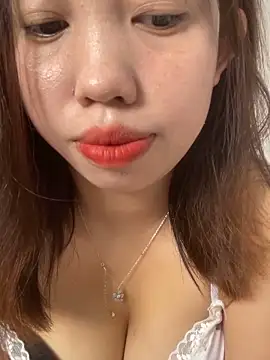 Rose-babyx online show from October 14, 2025, 3:18 am