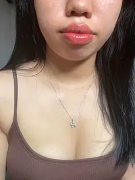 Snapshot of Rose-babyx chatting on June 15, 2026, 2:14 am Rose-babyx online show from June 15, 2026, 2:14 am