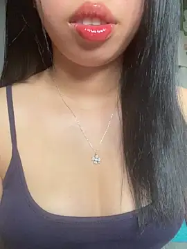 Snapshot of Rose-babyx chatting on June 19, 2026, 3:00 am Rose-babyx online show from June 19, 2026, 3:00 am