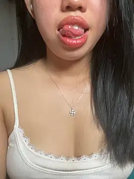 Snapshot of Rose-babyx chatting on June 24, 2026, 2:21 am Rose-babyx online show from June 24, 2026, 2:21 am