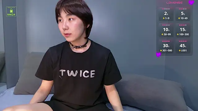 HeejinWang online show from May 1, 2026, 8:24 pm