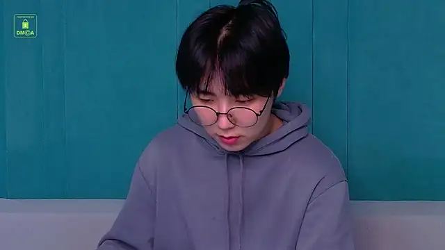 Snapshot of HeejinWang chatting on May 21, 2026, 3:19 pm HeejinWang online show from May 21, 2026, 3:19 pm