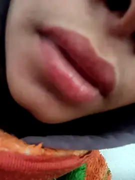 Aaisha-16 online show from February 4, 2026, 4:18 am