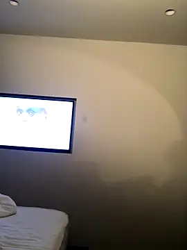 Snapshot of estradiolist chatting on October 11, 2025, 12:15 pm estradiolist online show from October 11, 2025, 12:15 pm