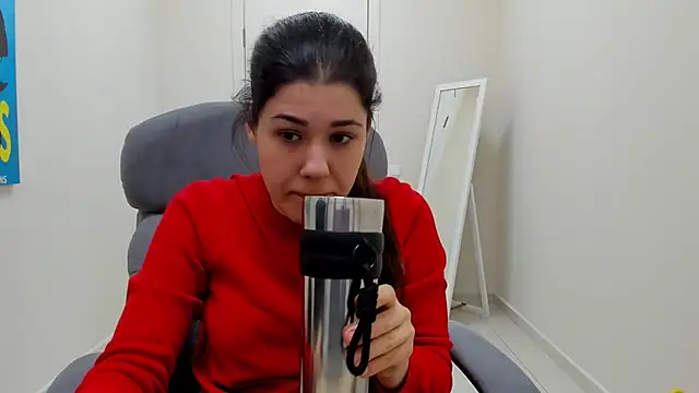 Joannia online show from March 12, 2026, 8:53 am