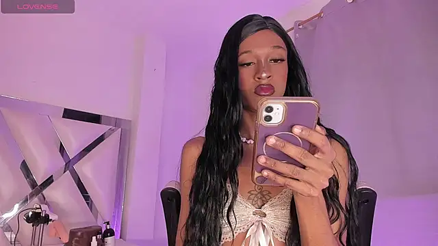 Mia royal online show from July 19, 2026, 4:33 pm