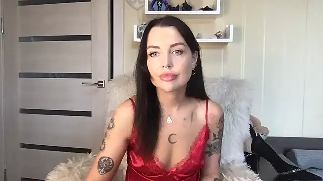 Snapshot of ArinaAmour chatting on June 19, 2026, 3:27 pm ArinaAmour online show from June 19, 2026, 3:27 pm