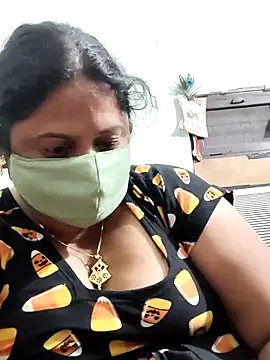 Snapshot of Mmm143 chatting on October 18, 2025, 8:53 pm Mmm143 online show from October 18, 2025, 8:53 pm