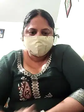 Snapshot of Mmm143 chatting on November 30, 2025, 8:51 am Mmm143 online show from November 30, 2025, 8:51 am