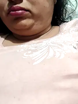 Mmm143 online show from February 8, 2026, 2:37 am