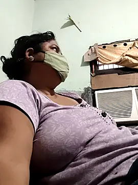 Mmm143 online show from June 13, 2026, 2:53 am