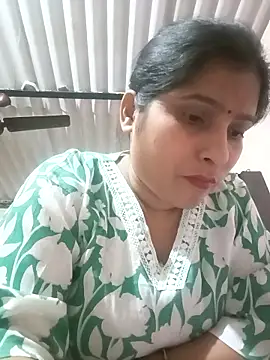 aliya-jaan71 online show from April 8, 2026, 5:24 pm