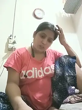 Snapshot of aliya-jaan71 chatting on June 3, 2026, 2:44 pm aliya-jaan71 online show from June 3, 2026, 2:44 pm