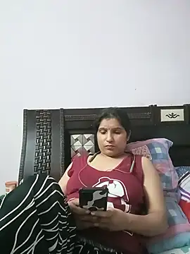 Snapshot of aliya-jaan71 chatting on July 28, 2026, 7:39 pm aliya-jaan71 online show from July 28, 2026, 7:39 pm
