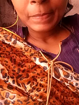 Snapshot of Miss_linaa chatting on November 26, 2025, 6:25 am Miss linaa online show from November 26, 2025, 6:25 am