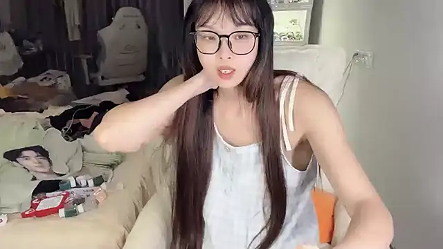 Akong11 online show from July 31, 2026, 5:01 pm