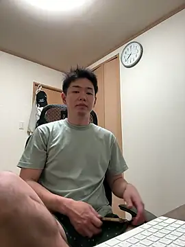 Snapshot of KAMESAN08 chatting on May 13, 2026, 12:46 pm KAMESAN08 online show from May 13, 2026, 12:46 pm