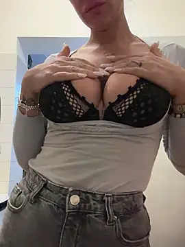 ainaht online show from January 15, 2026, 8:41 am