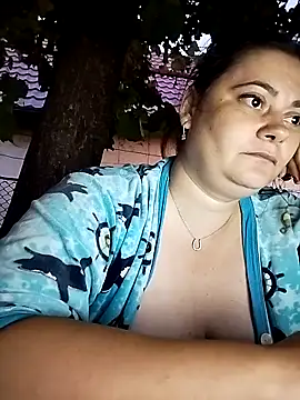 Snapshot of Flacara100 chatting on September 15, 2025, 4:40 pm Flacara100 online show from September 15, 2025, 4:40 pm