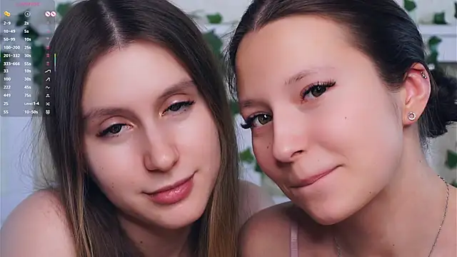 GabrielleLynchard online show from February 18, 2026, 9:44 pm