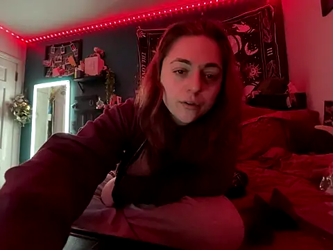 Snapshot of PeridotPrincessOfficial chatting on November 10, 2025, 10:09 pm PeridotPrincessOfficial online show from November 10, 2025, 10:09 pm