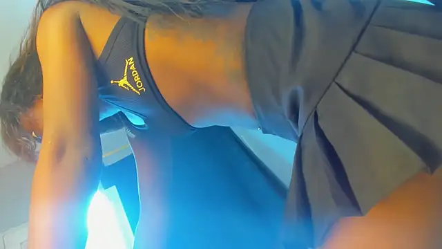 sabrina xxx11 online show from February 6, 2026, 9:18 pm