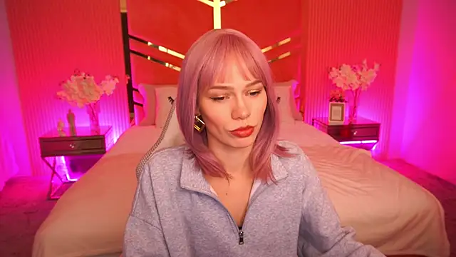 Snapshot of ShyySiren chatting on October 5, 2025, 7:17 am ShyySiren online show from October 5, 2025, 7:17 am