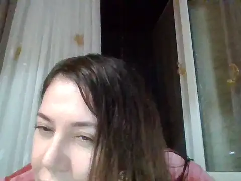 Snapshot of Lomivah chatting on October 26, 2025, 3:18 pm Lomivah online show from October 26, 2025, 3:18 pm